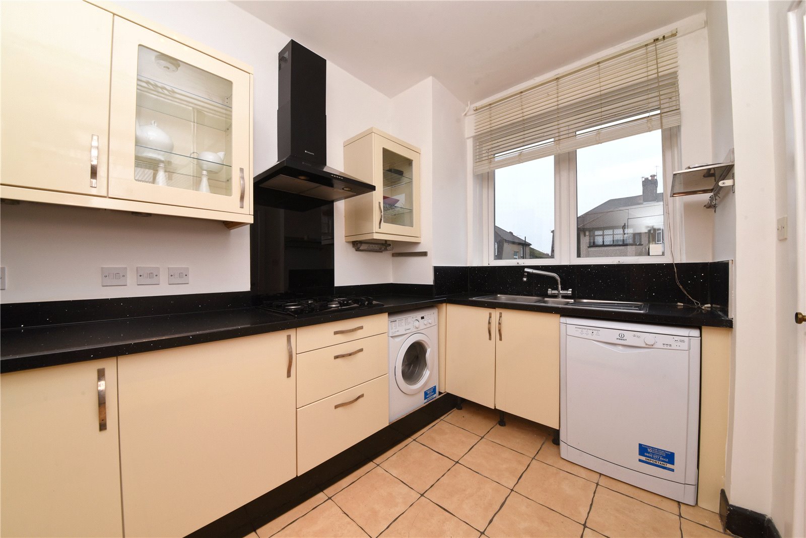 3 bed semi-detached house for sale in Raydean Road, High Barnet 1