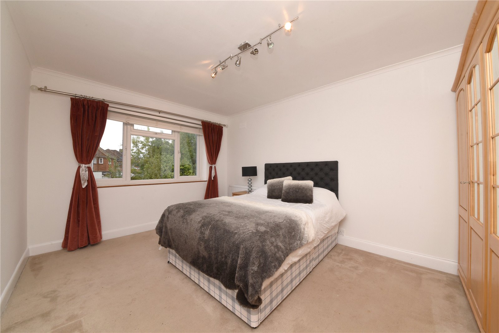 3 bed semi-detached house for sale in Raydean Road, High Barnet 4