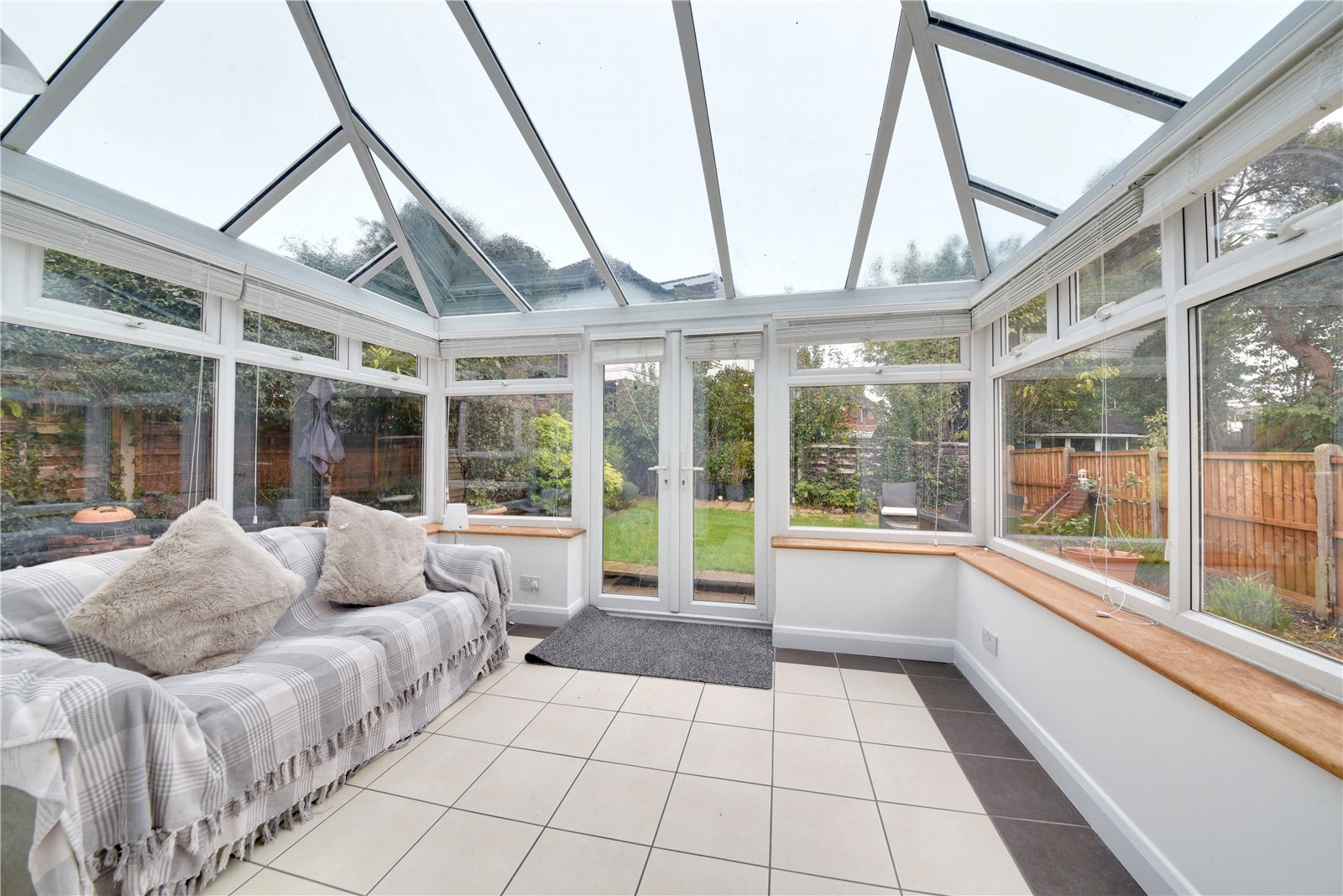 3 bed semi-detached house for sale in Raydean Road, High Barnet 2