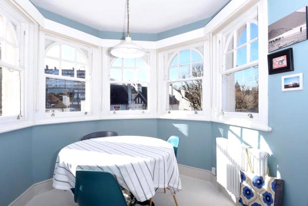 2 bed apartment for sale in Hornsey Lane Gardens, Highgate 2