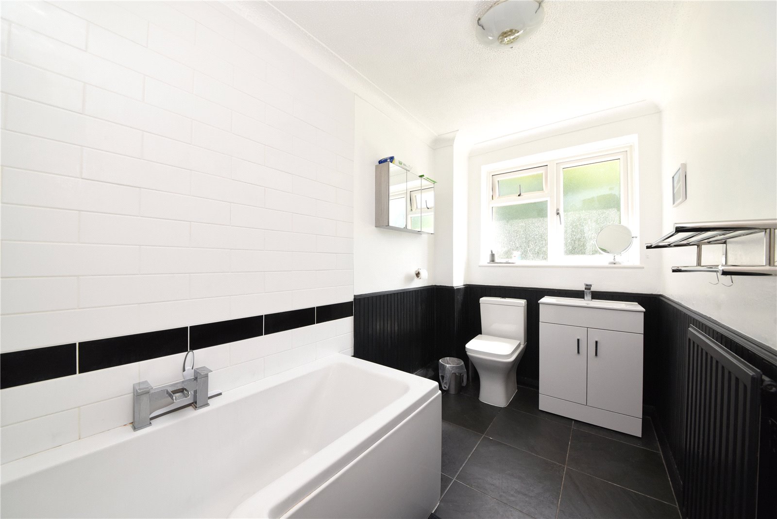 4 bed terraced house for sale in York Road, New Barnet 11