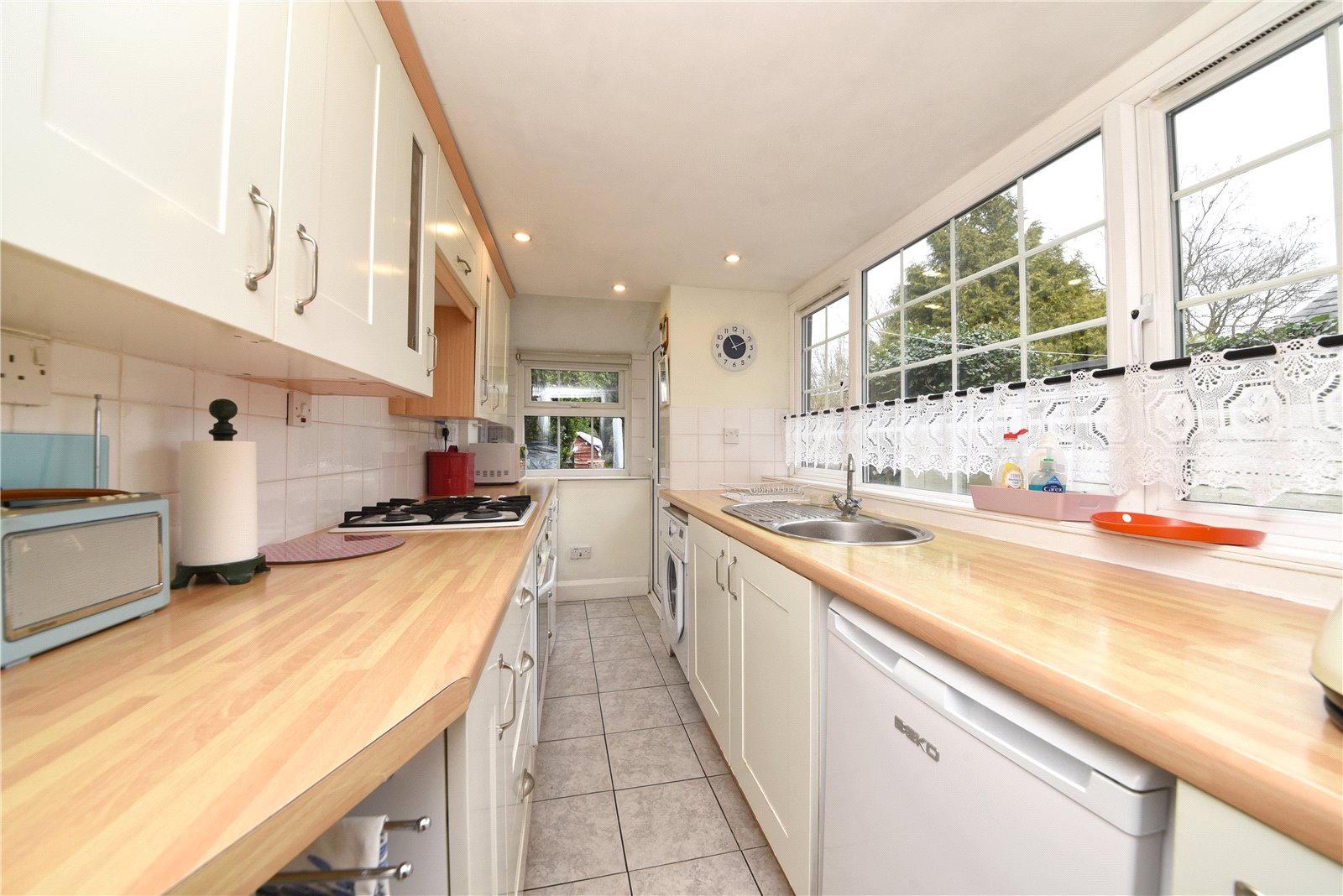 2 bed terraced house for sale in Finchley Park, Finchley 3