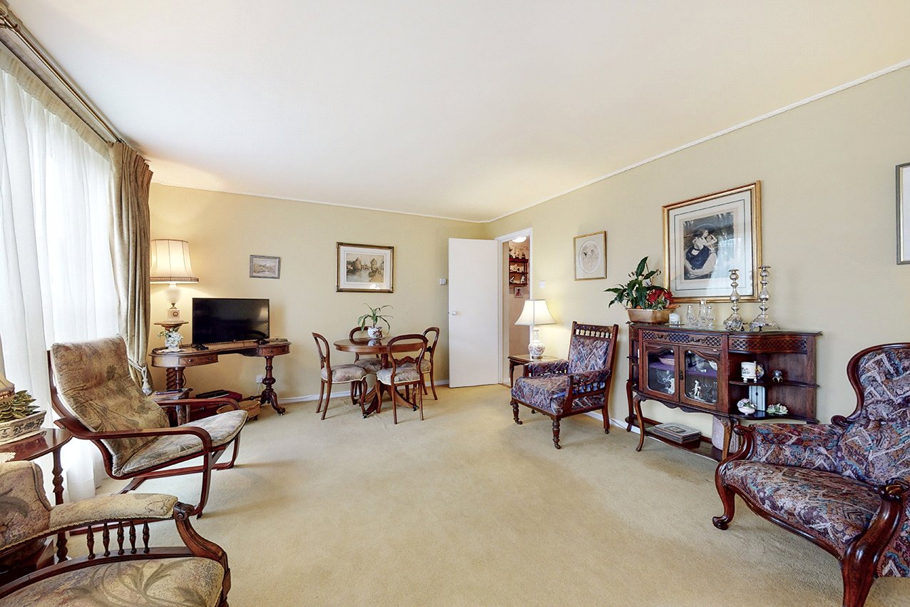 4 bed duplex for sale in Rusper Close, Stanmore 7