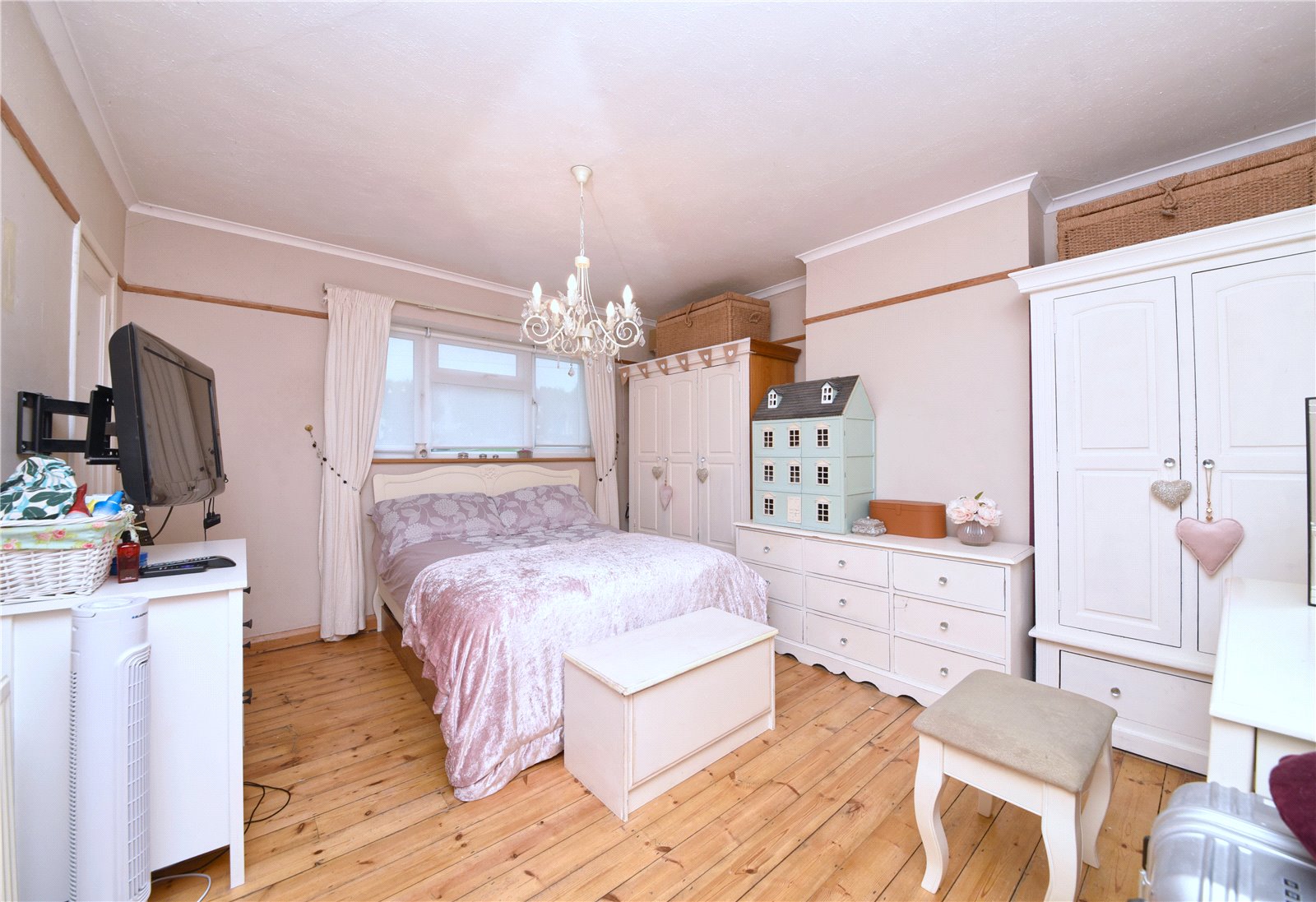 3 bed semi-detached house for sale in Well Approach, Barnet 4