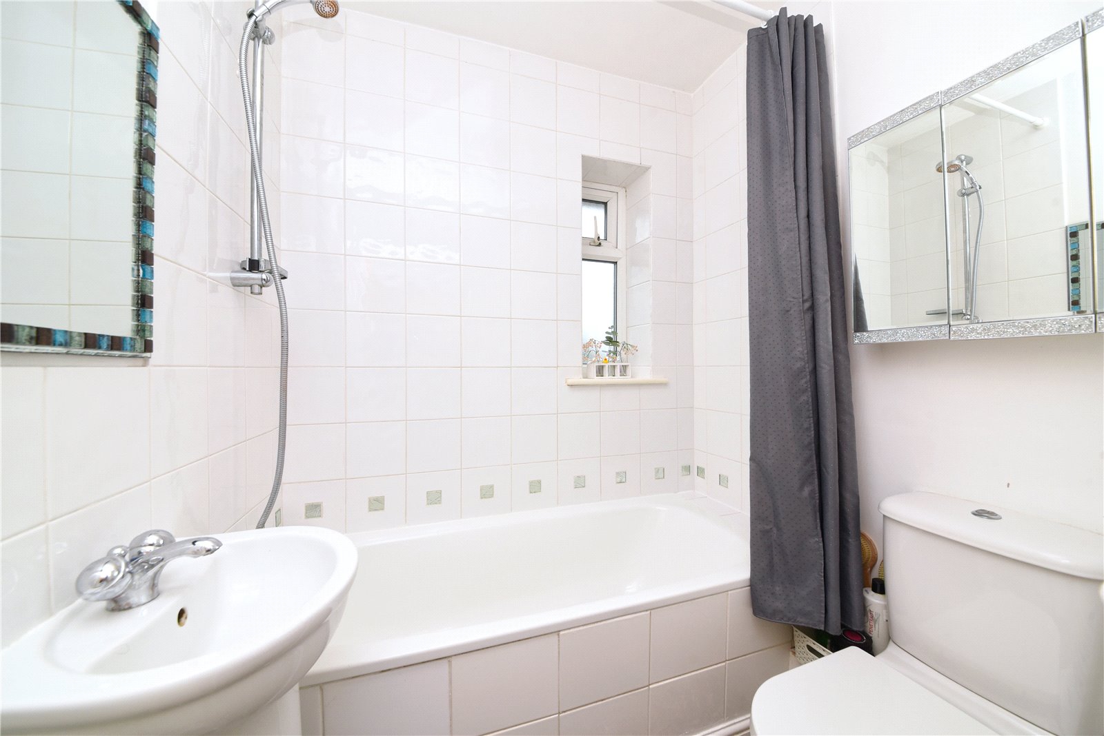 3 bed semi-detached house for sale in Well Approach, Barnet 9