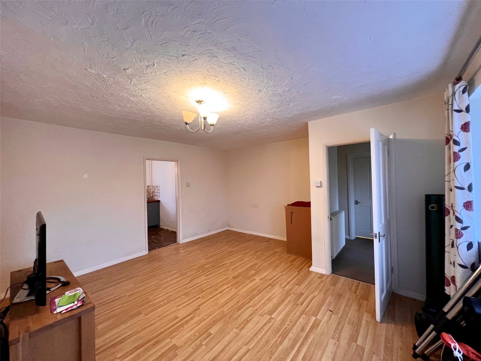 5 bed semi-detached house for sale in St. Dunstans Road, Hunsdon 10