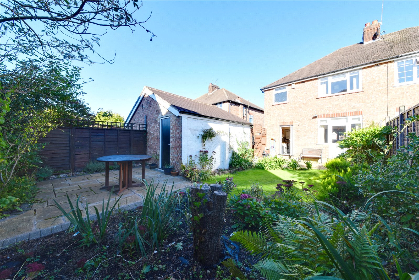 3 bed semi-detached house for sale in Lynford Gardens, Edgware 2