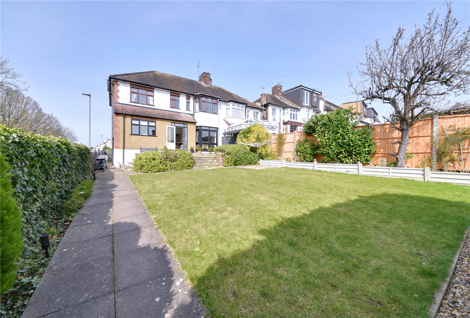 5 bed semi-detached house for sale in Uplands Road, East Barnet 5