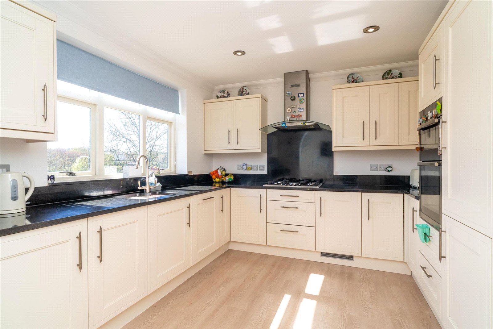 5 bed semi-detached house for sale in Uplands Road, East Barnet 2