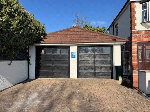 5 bed semi-detached house for sale in Uplands Road, East Barnet 16