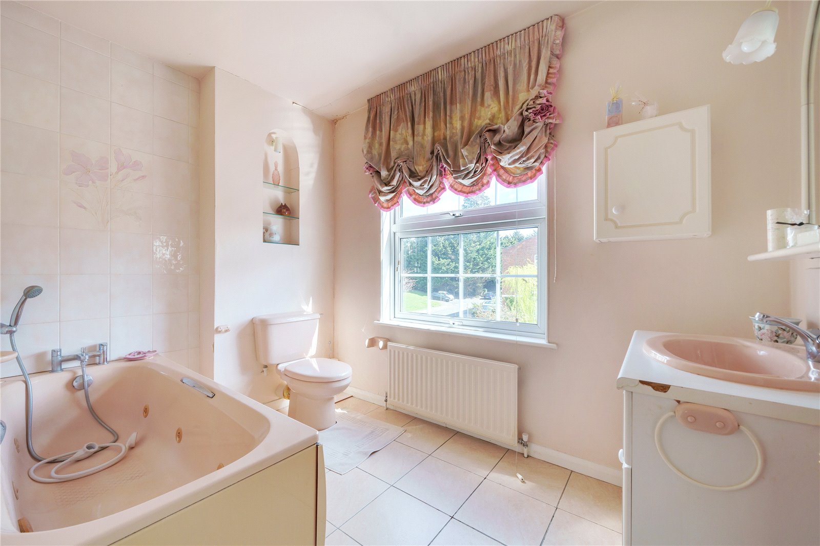 3 bed terraced house for sale in Baxendale, Whetstone 10