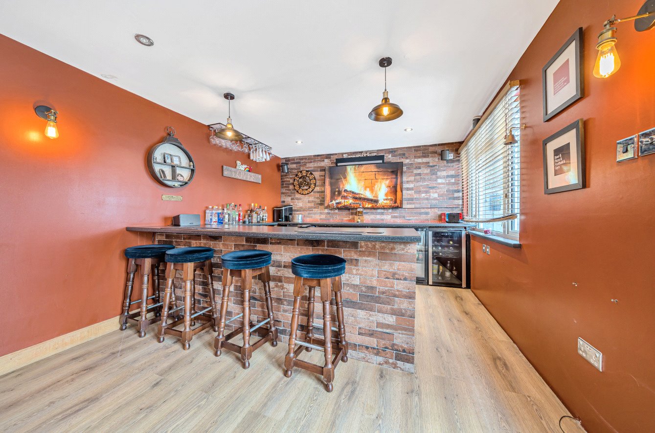 3 bed semi-detached house for sale in Primrose Hill, Kings Langley 10
