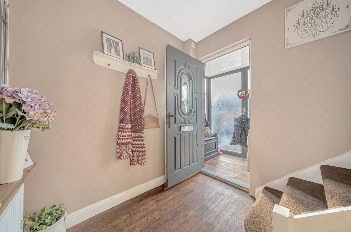 3 bed semi-detached house for sale in Primrose Hill, Kings Langley 4