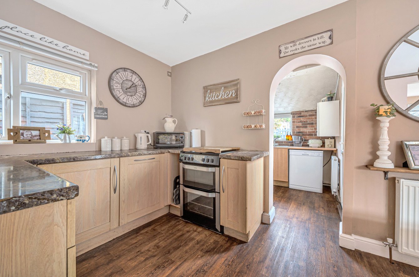 3 bed semi-detached house for sale in Primrose Hill, Kings Langley 6