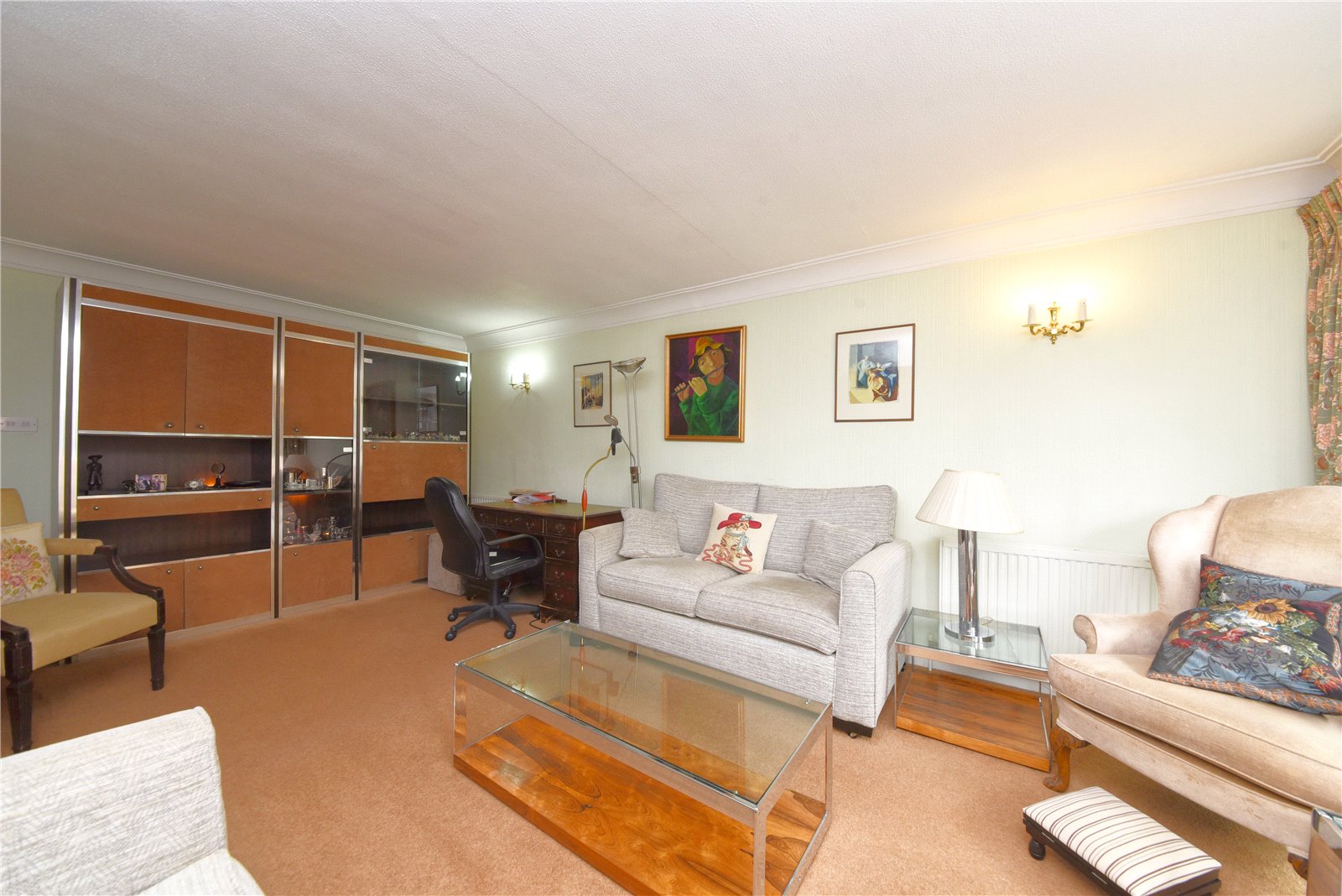 3 bed apartment for sale in Ballards Lane, Finchley 6