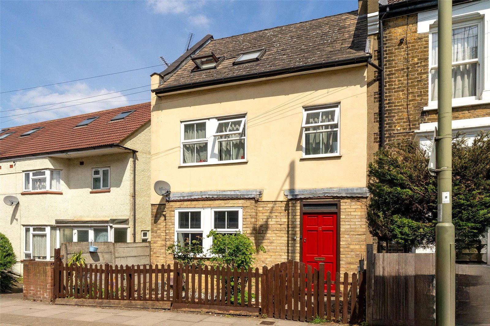 2 bed ground floor flat for sale in Oakleigh Road South, New Southgate  - Property Image 1
