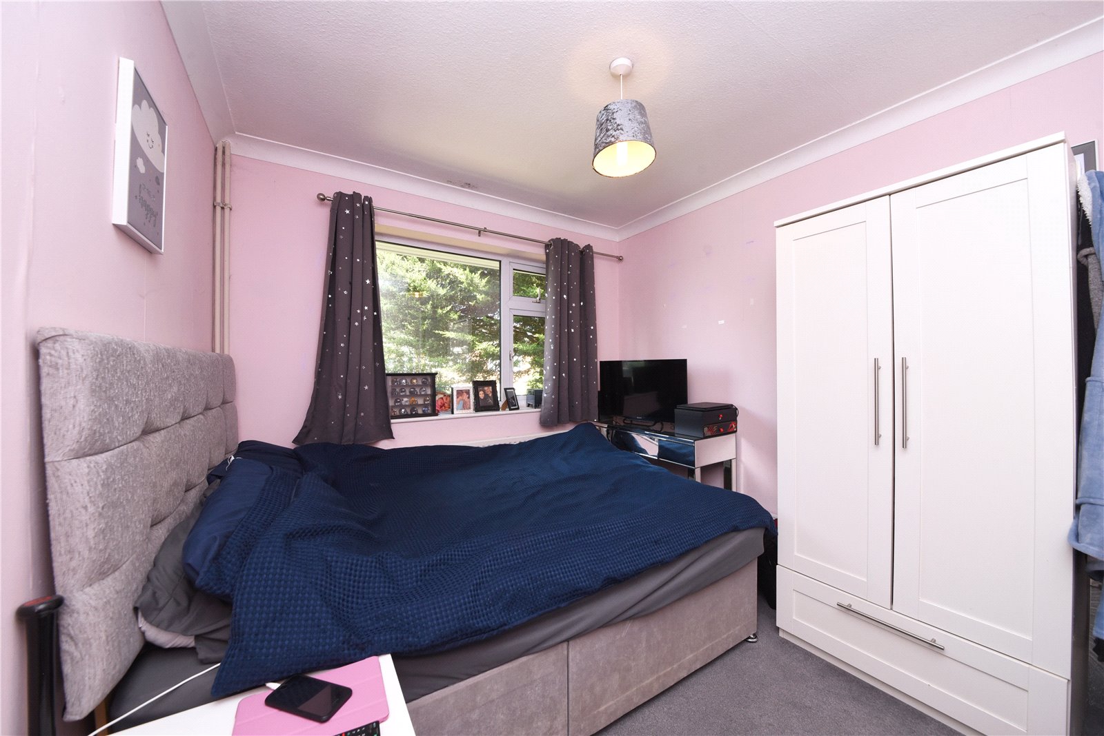 2 bed ground floor maisonette for sale in Red Road, Borehamwood 5