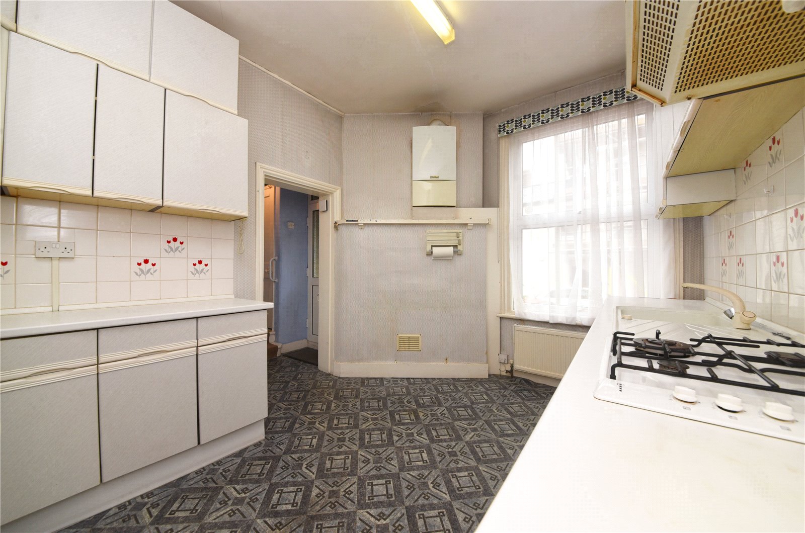1 bed ground floor flat for sale in Finchley Lane, Hendon 6