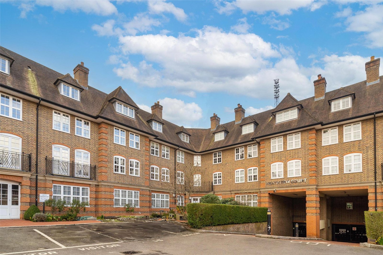 3 bed apartment for sale in Corringway, London - Property Image 1