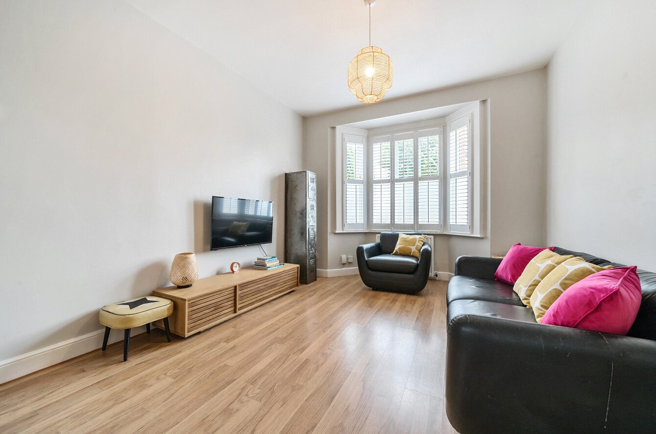 2 bed terraced house for sale in Bush Hill Park, Enfield 6