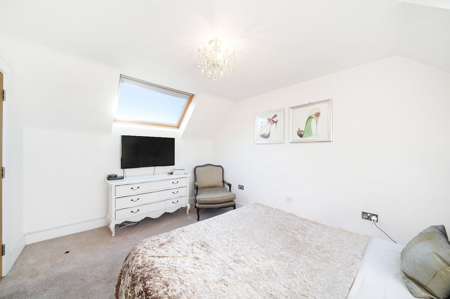 5 bed detached house for sale in Harcourt Road, Bushey 12