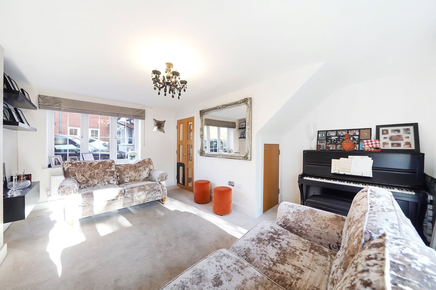 5 bed detached house for sale in Harcourt Road, Bushey 9