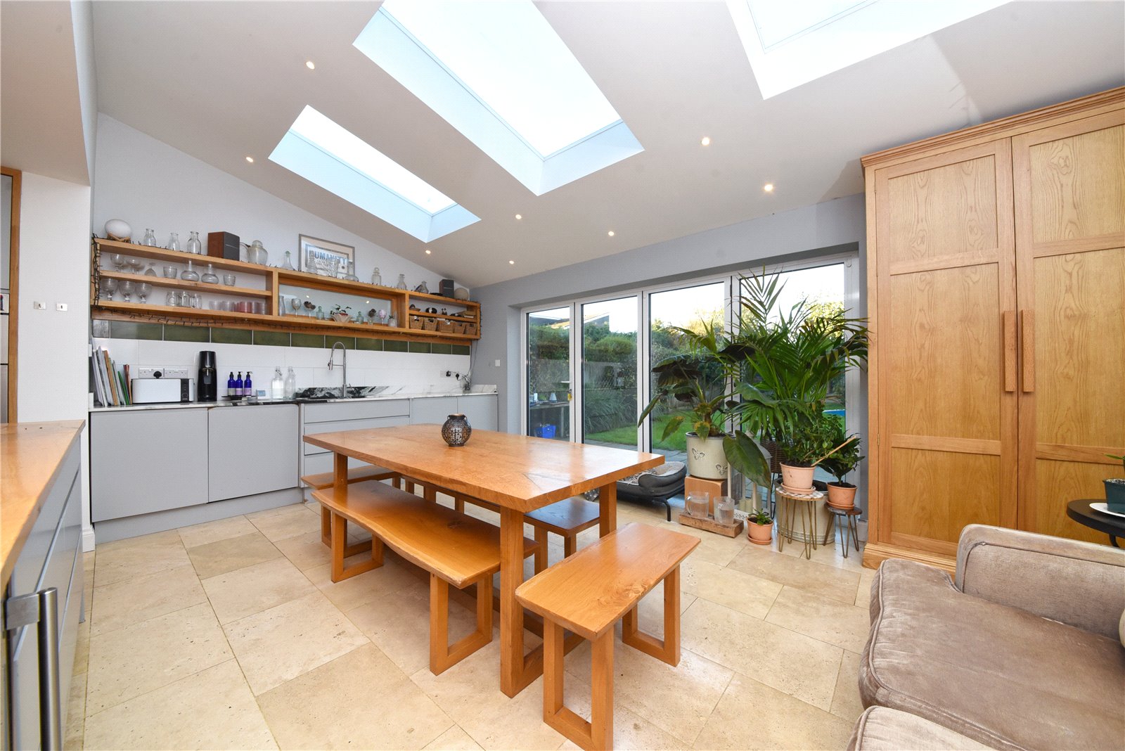 4 bed semi-detached house for sale in Orchard Avenue, Whetstone 3