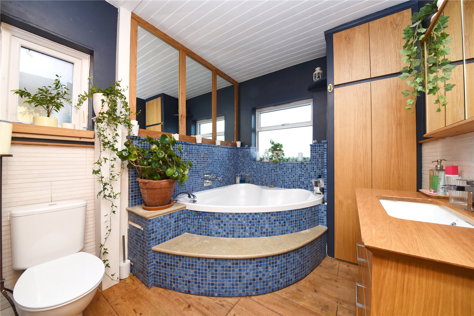 4 bed semi-detached house for sale in Orchard Avenue, Whetstone 7