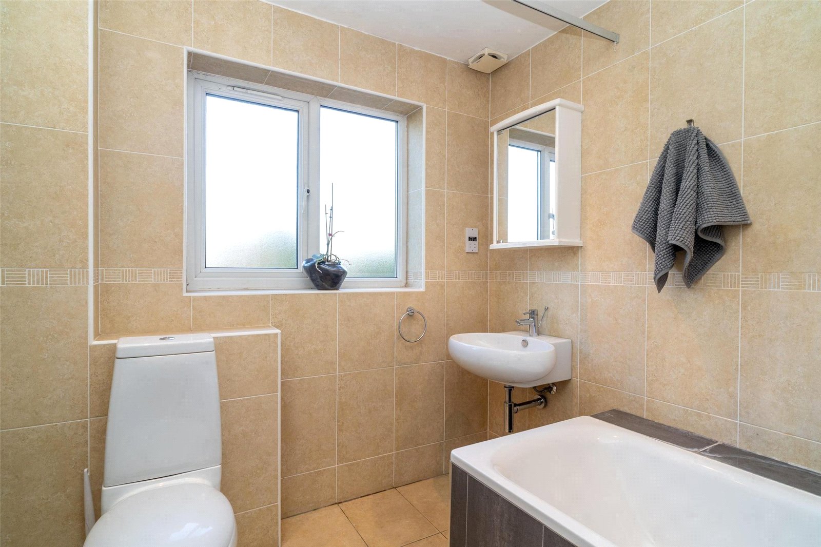 3 bed terraced house for sale in Nash Close, Elstree 7
