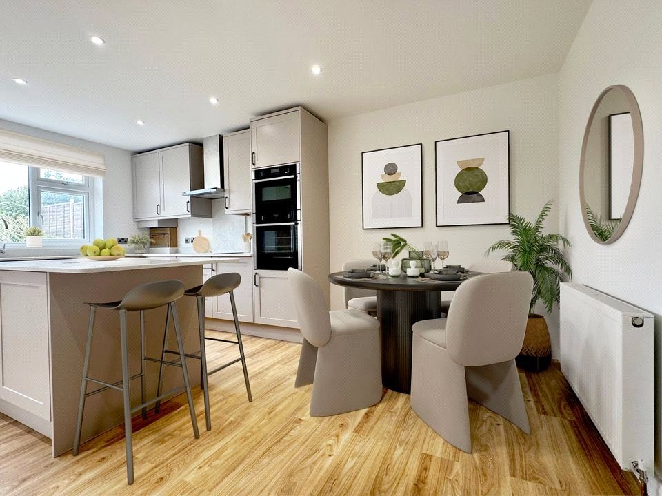 3 bed detached bungalow for sale in Robert Avenue, St Albans  - Property Image 1
