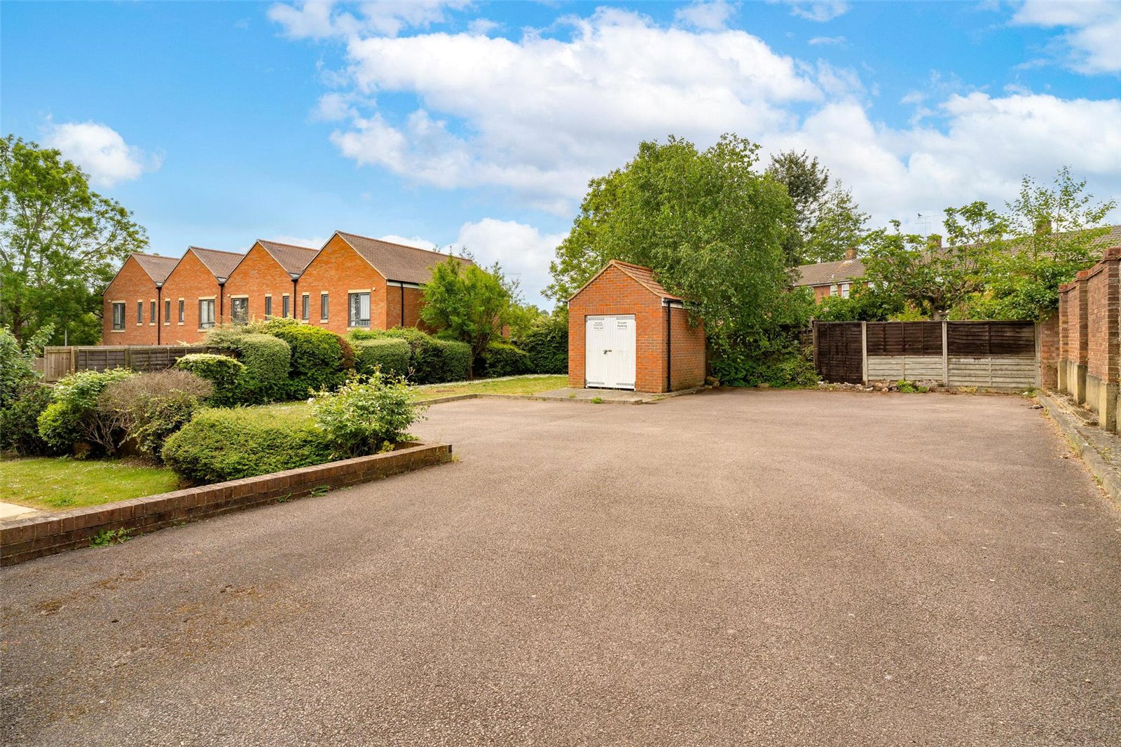 2 bed apartment for sale in Hope Green, Leavesden  - Property Image 10
