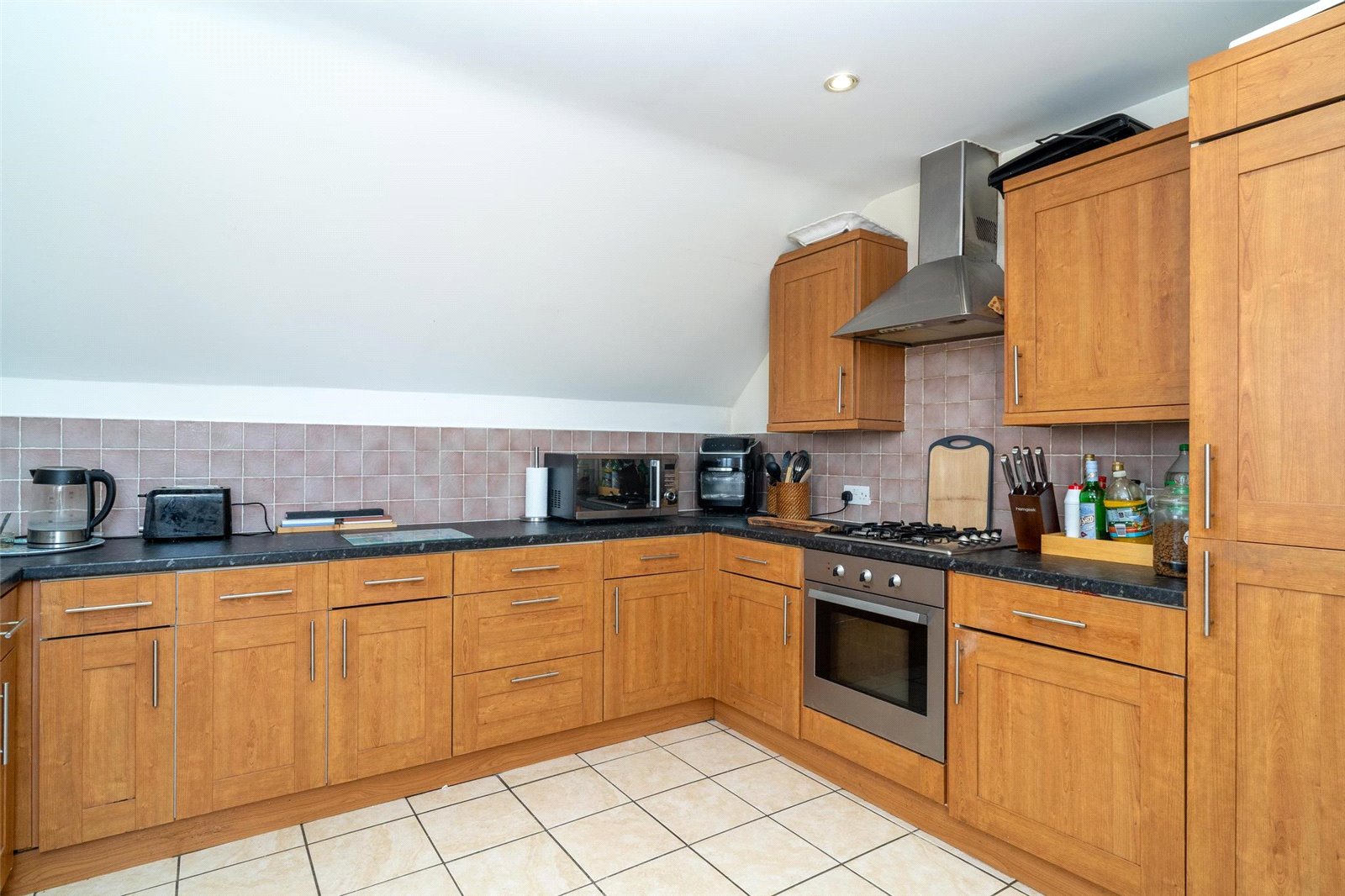 2 bed apartment for sale in Hope Green, Leavesden  - Property Image 7