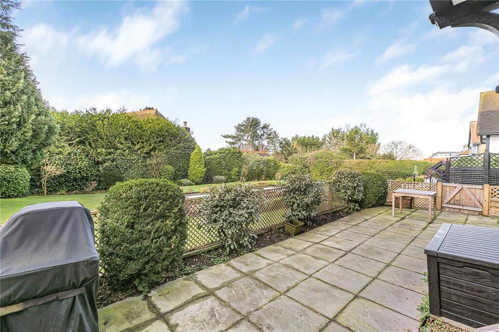 2 bed ground floor flat for sale in Cockfosters Road, Barnet  - Property Image 9