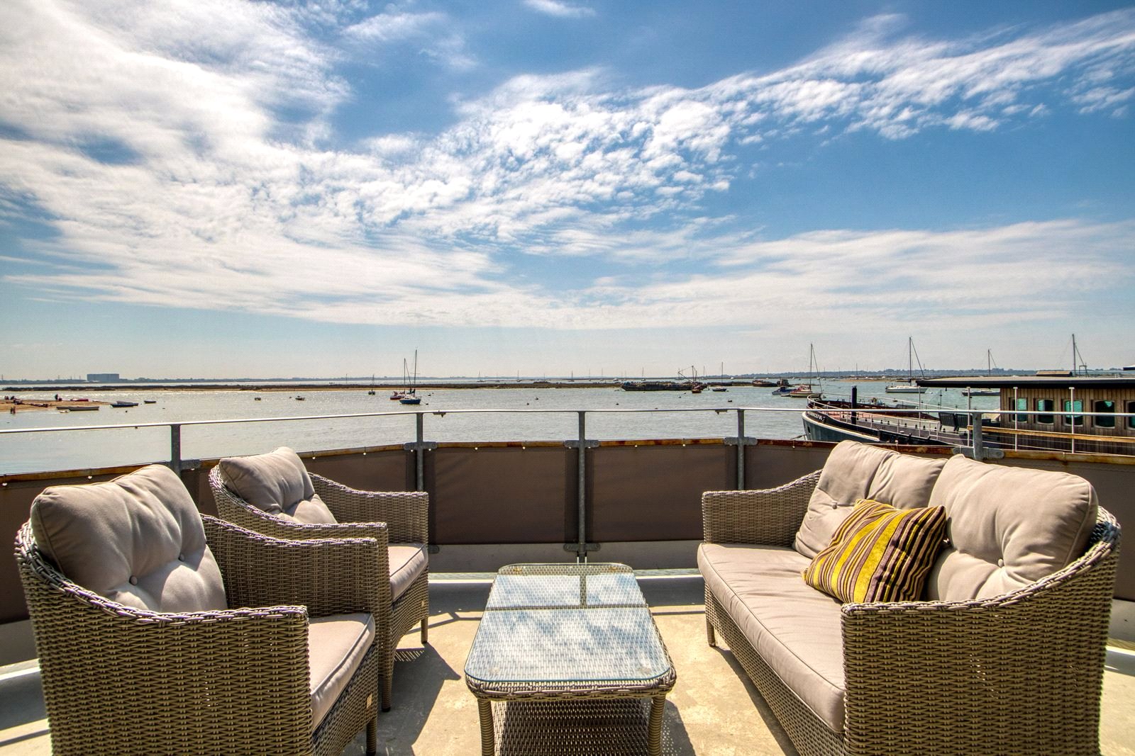 3 bed house boat for sale in Coast Road, West Mersea  - Property Image 2