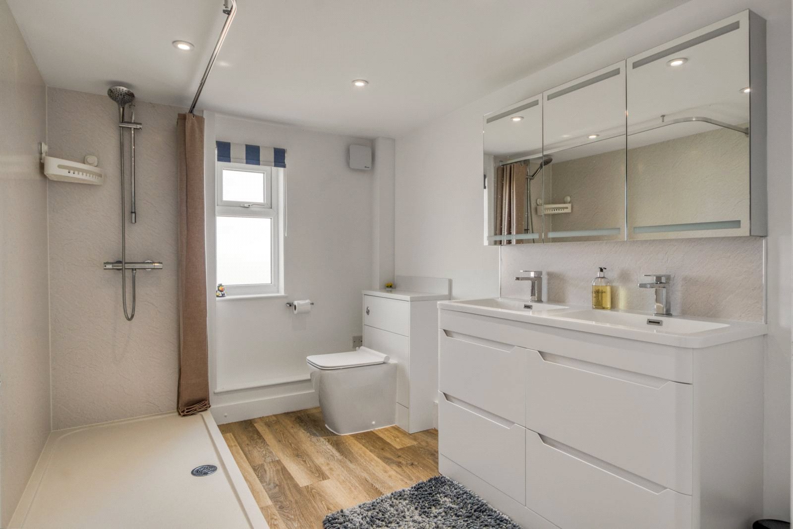 3 bed house boat for sale in Coast Road, West Mersea  - Property Image 12