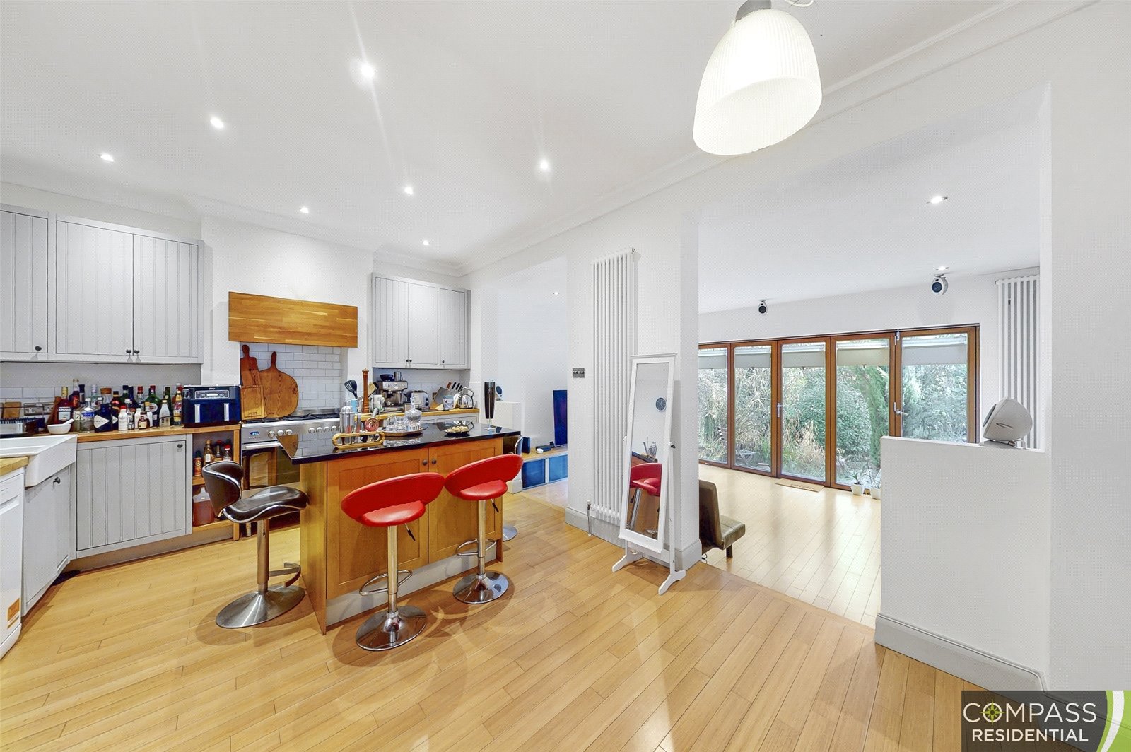 4 bed house for sale in Longland Drive, Totteridge - Property Image 1
