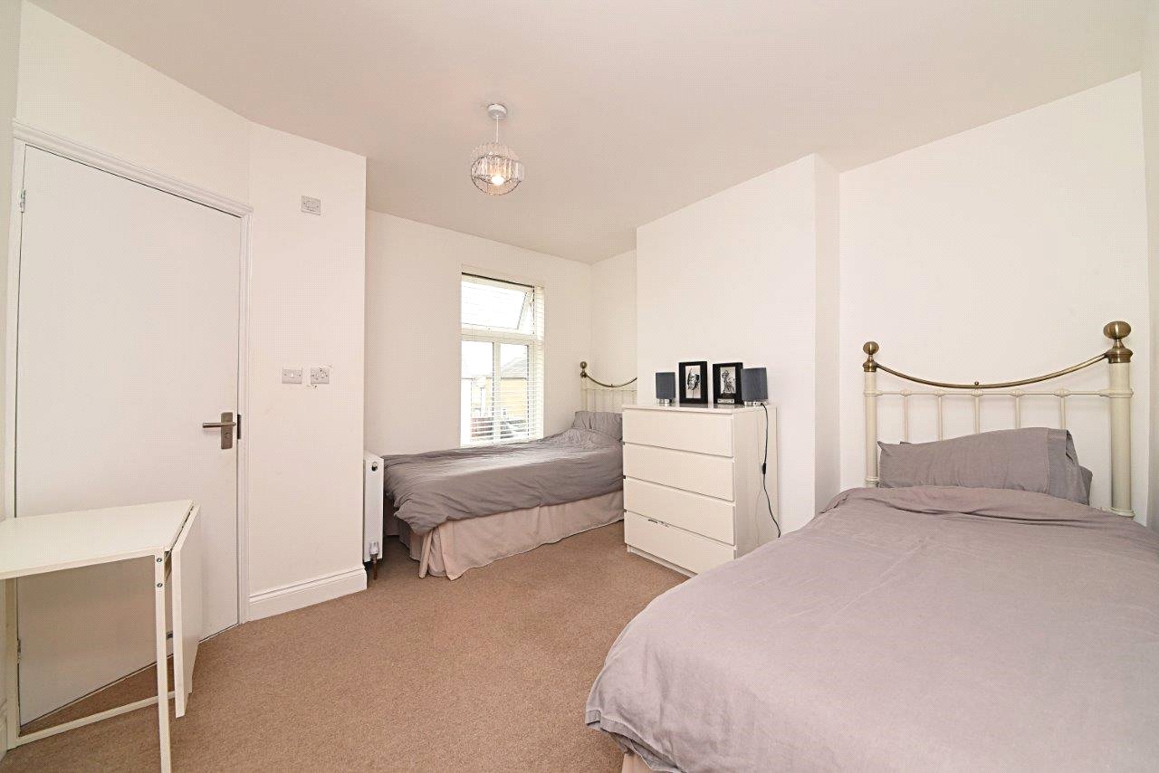 4 bed house to rent in Leicester Road, New Barnet  - Property Image 10