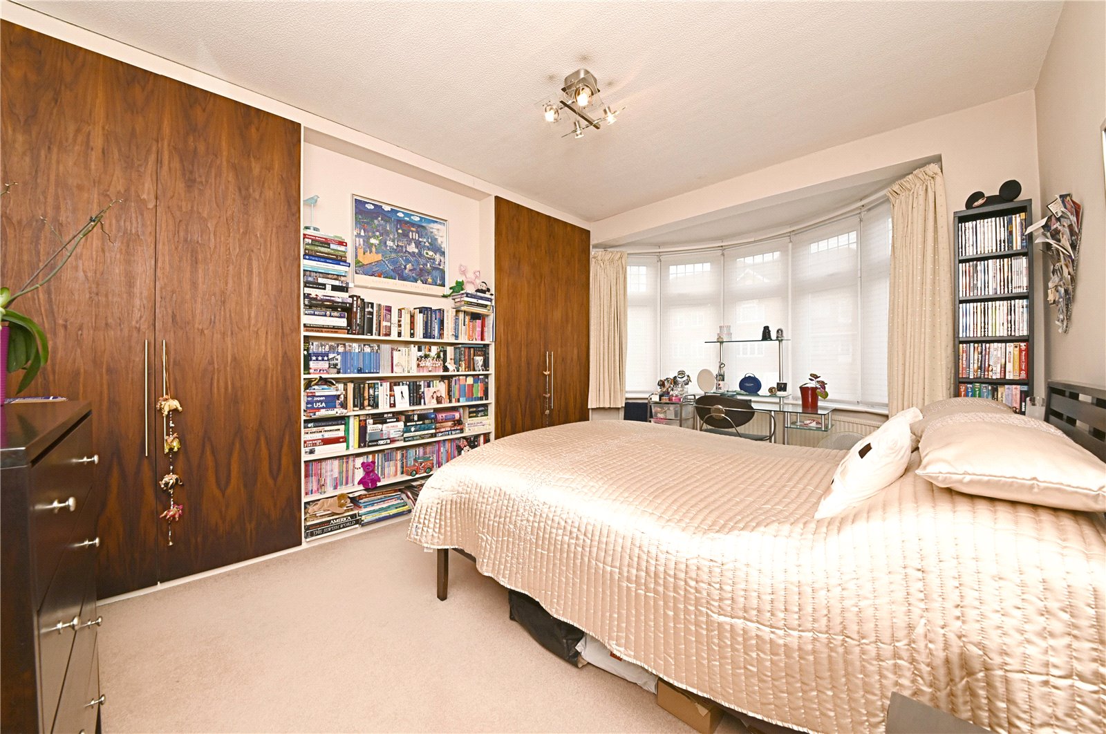 4 bed house for sale in Holders Hill Road, Hendon  - Property Image 10