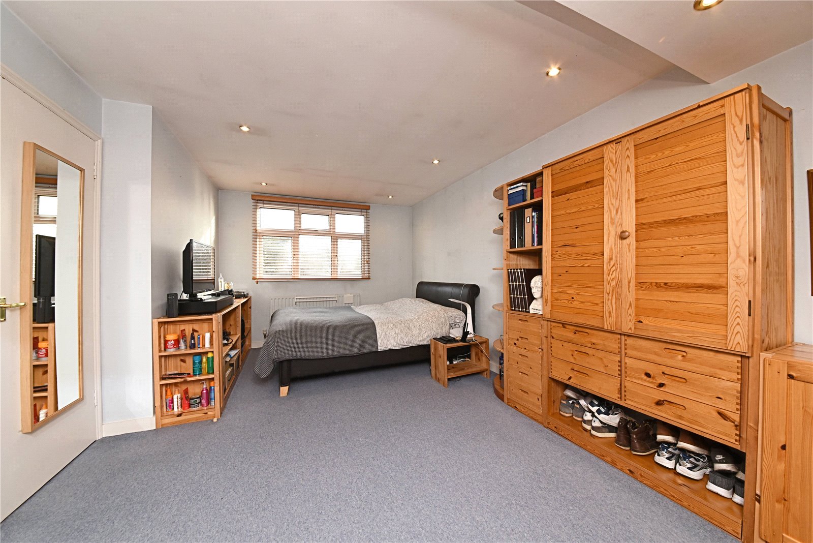 4 bed house for sale in Holders Hill Road, Hendon  - Property Image 9
