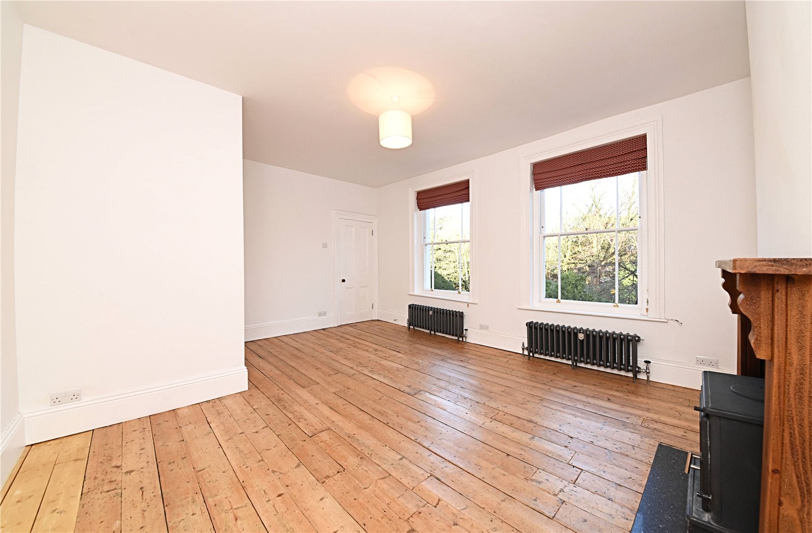 3 bed apartment to rent in Wood Street, High Barnet  - Property Image 6