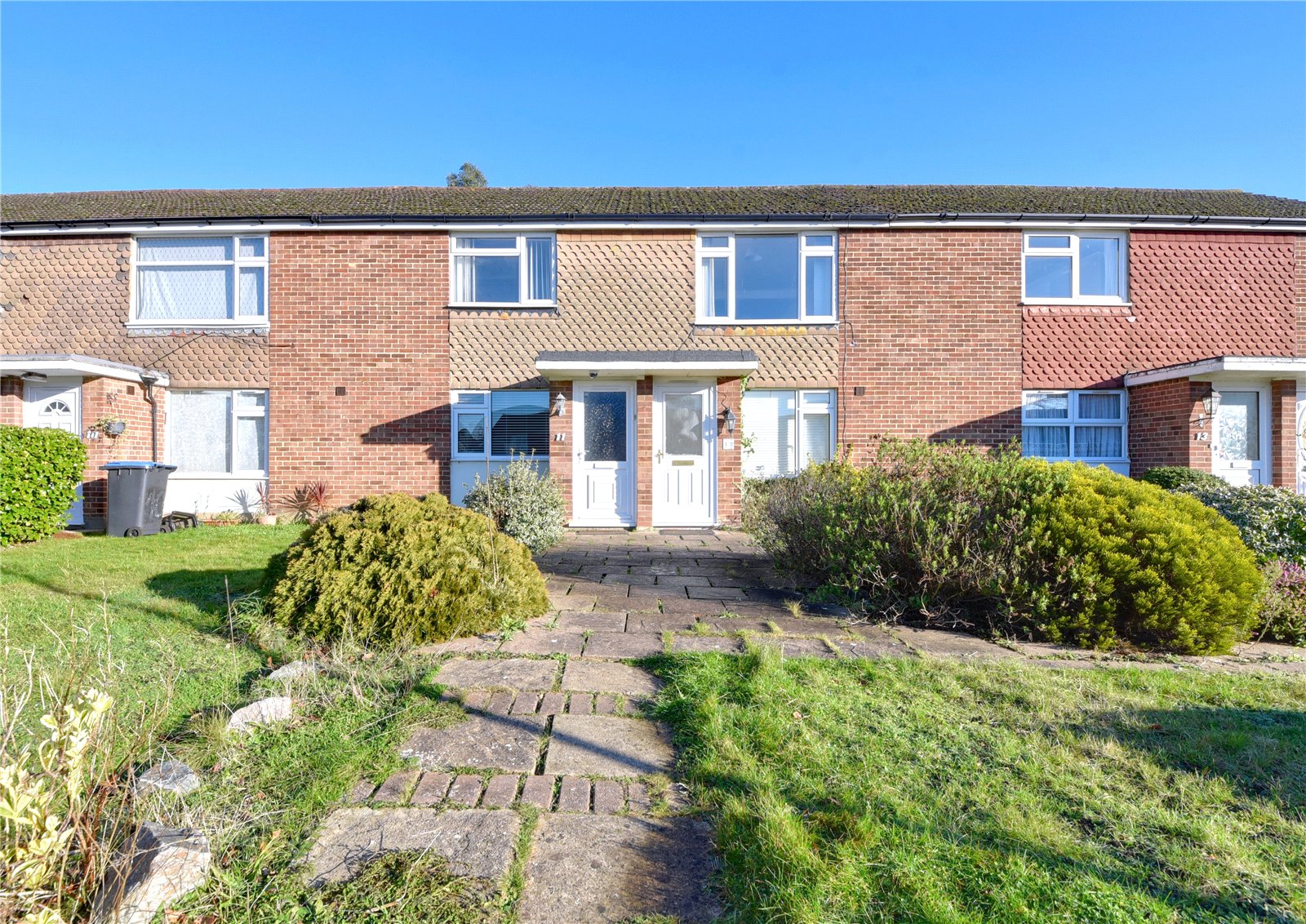 2 bed maisonette for sale in Bramley Close, Oakwood - Property Image 1