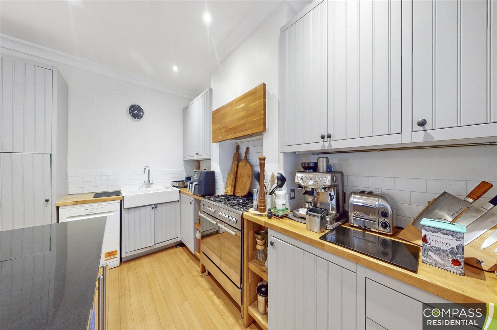 4 bed house for sale in Longland Drive, Totteridge  - Property Image 6