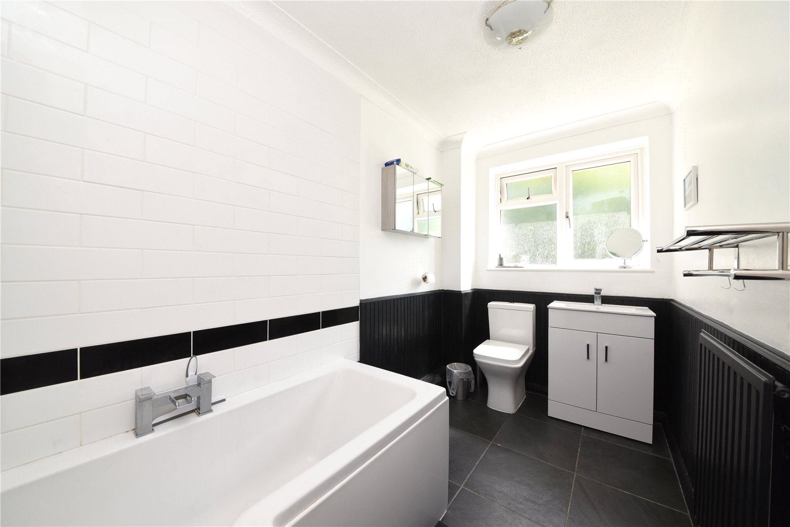 4 bed house for sale in York Road, New Barnet  - Property Image 12