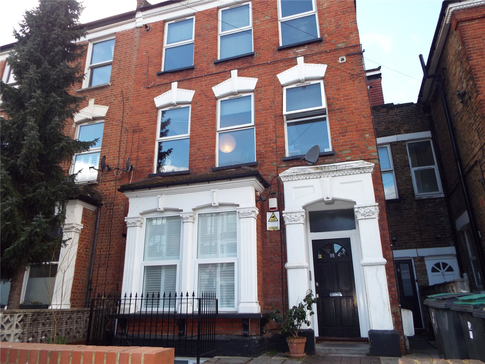 1 bed apartment to rent in Pembury Road, Tottenham  - Property Image 3