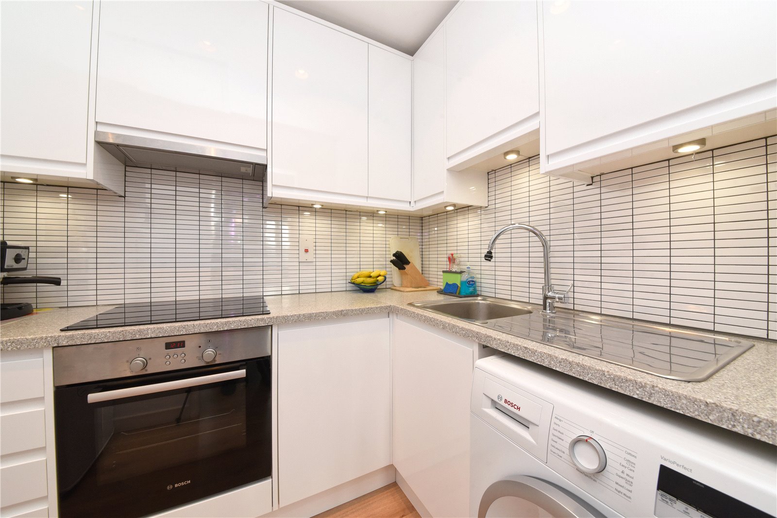 Apartment to rent in Glyn Avenue, New Barnet  - Property Image 1