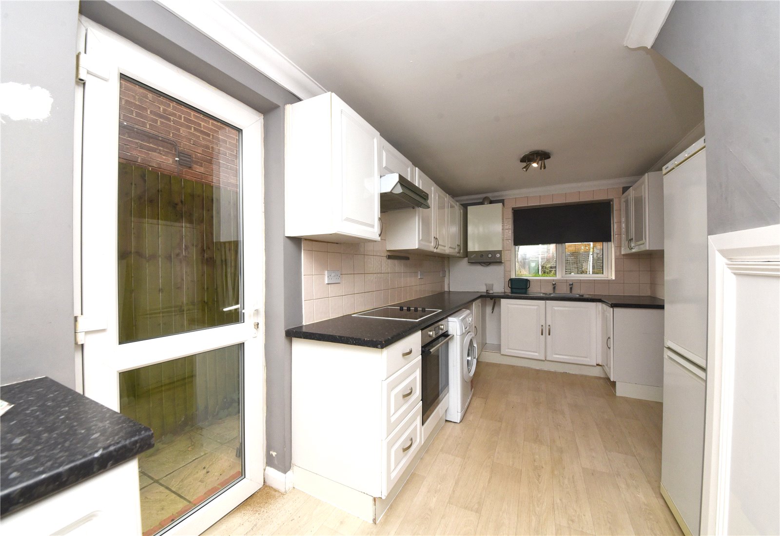 3 bed house for sale in Hunters Ride, Bricket Wood  - Property Image 2