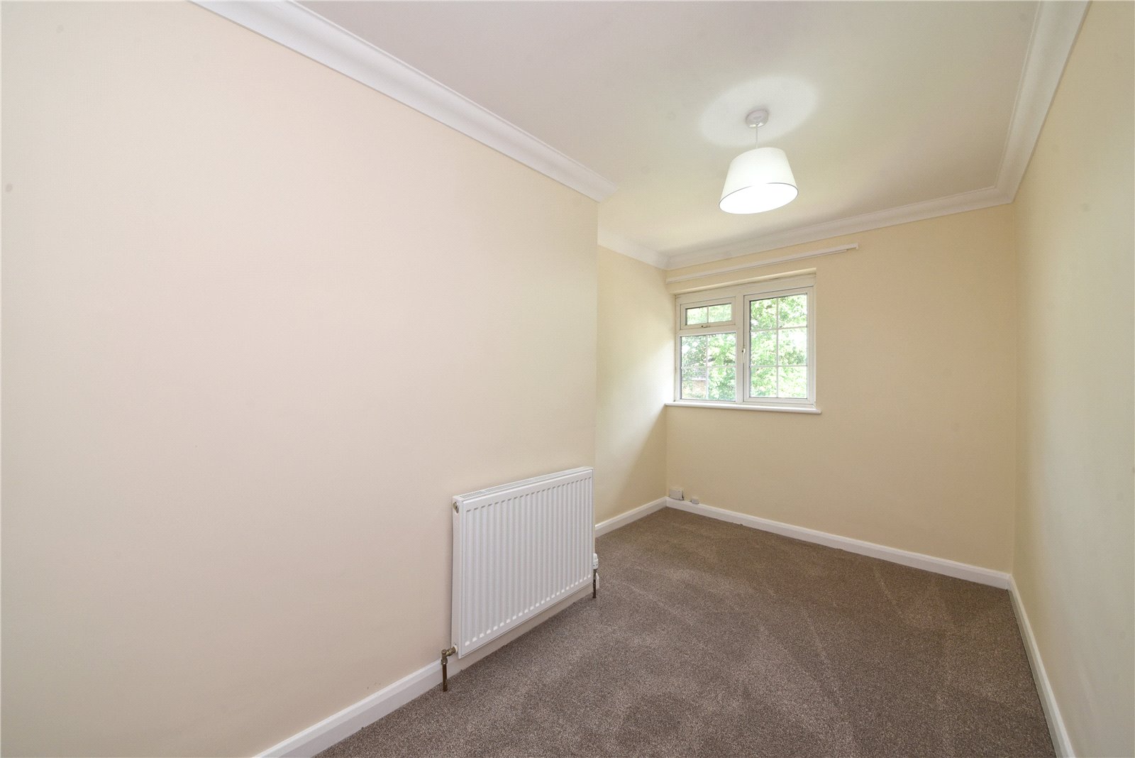 3 bed house for sale in Hunters Ride, Bricket Wood  - Property Image 11