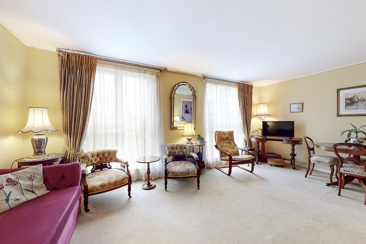 4 bed apartment for sale in Rusper Close, Stanmore - Property Image 1