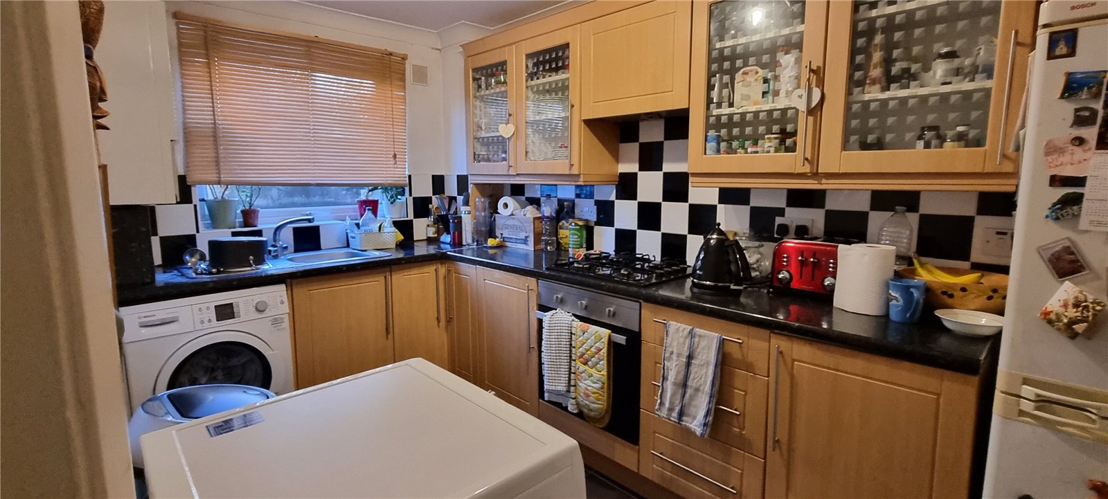 2 bed apartment to rent in Myddelton Park, Whetstone  - Property Image 6