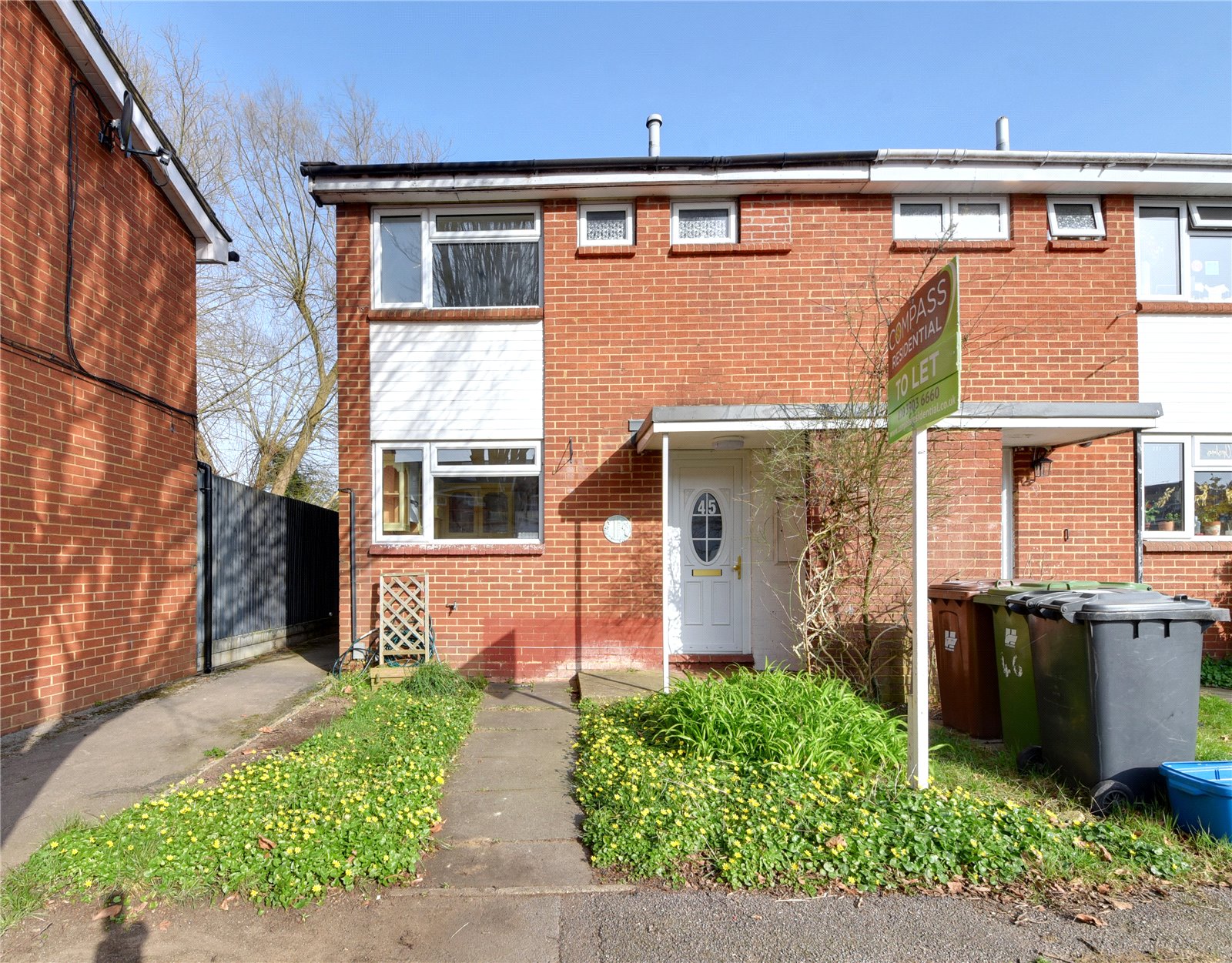 3 bed house to rent in Cooks Mead, Bushey - Property Image 1